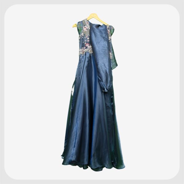 Gown95