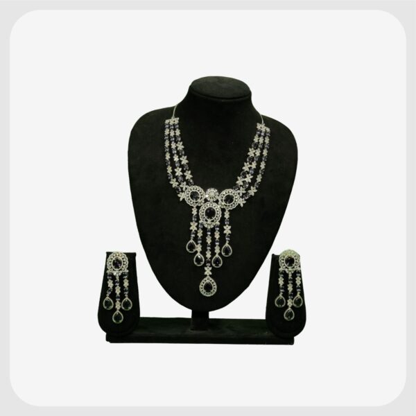Jewellery J13