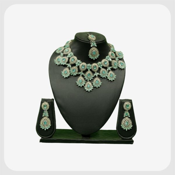 Jewellery J15