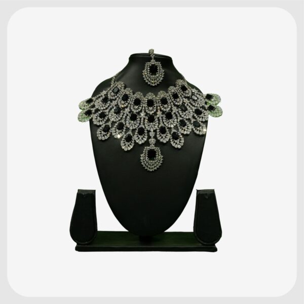 Jewellery J20
