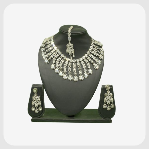 Jewellery J38