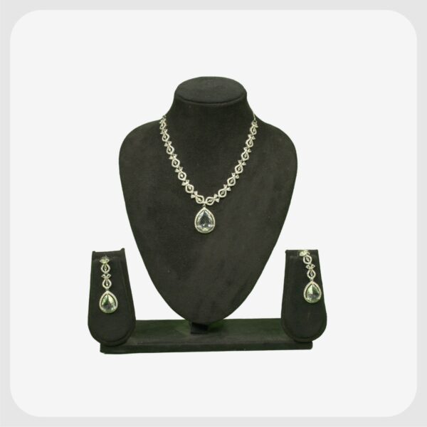 Jewellery J41