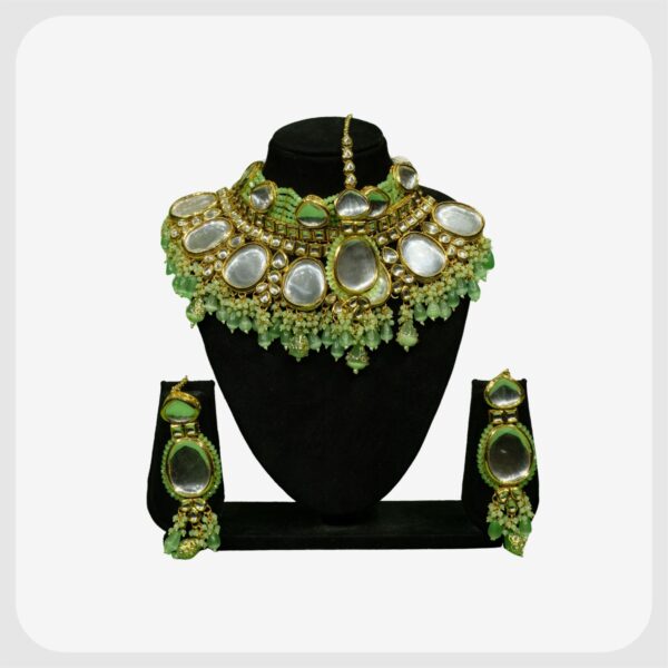 Jewellery J9